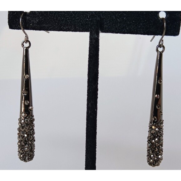 Kenneth Cole Gunmetal & Black Rhinestone Dangle Earrings 2.25 in - Picture 1 of 11